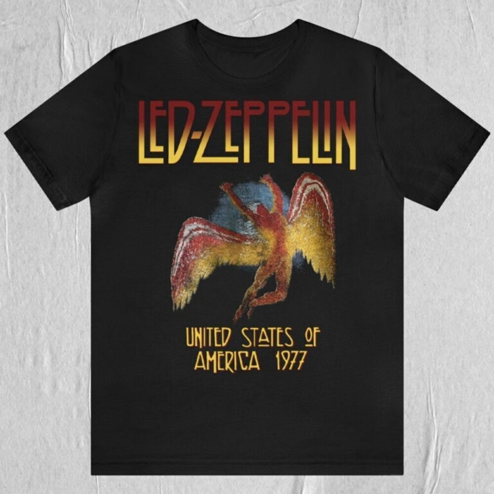 Led Zeppelin 1977 US Tour Retro Music Fan Collector Classic Band T-Shirt .